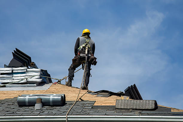 Professional Roofing technician working in White Pigeon, MI